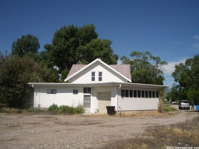 208 S Center St, Trenton, UT 84338 — photo 5