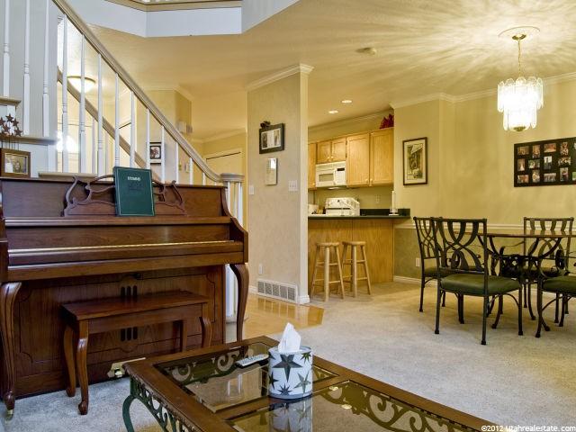 136 W 275 N, Centerville, UT 84014 — photo 4