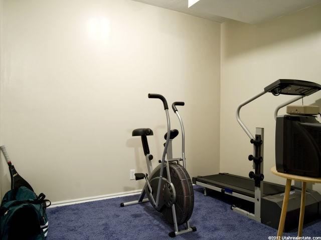 136 W 275 N, Centerville, UT 84014 — photo 10