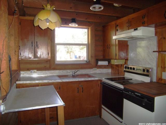 175 N Lodge Rd, Central, UT 84722 — photo 8