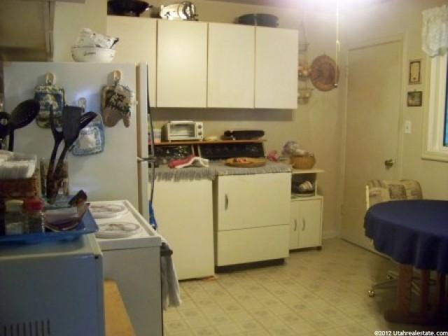 100 Ronald Ave, Layton, UT 84041 — photo 9