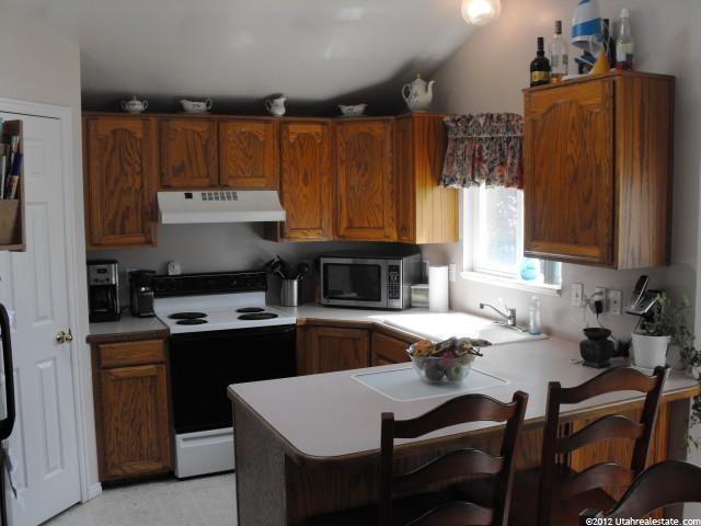 5342 S 3400 W, Roy, UT 84067 — photo 2