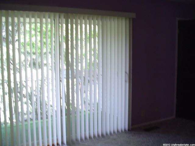 4889 S 1670 E, Holladay, UT 84117 — photo 8