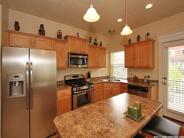 8975 Valley Bend Ct, Sandy, UT 84094 — photo 5