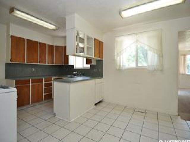 4875 S 2675 W, Roy, UT 84067 — photo 7