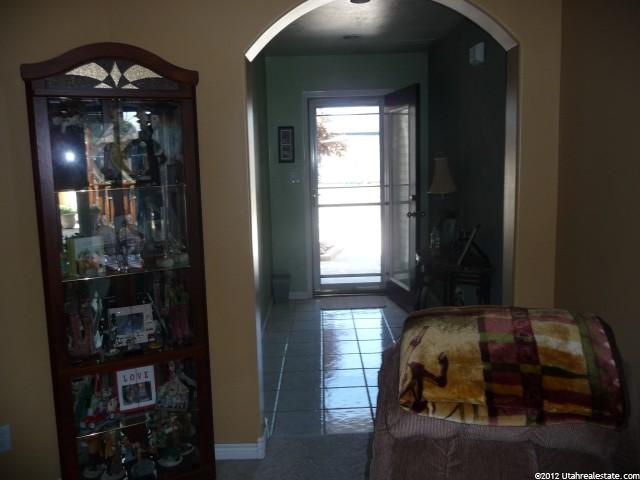 594 E 700 N, Ogden, UT 84404 — photo 2