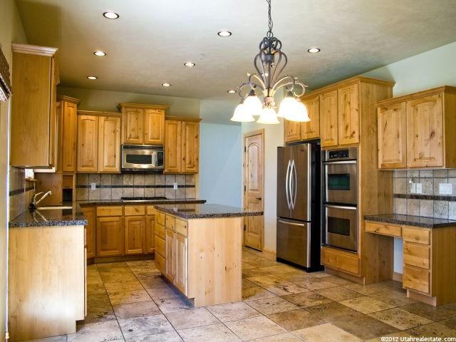 1024 Black Forest Dr, Sandy, UT 84094 — photo 6