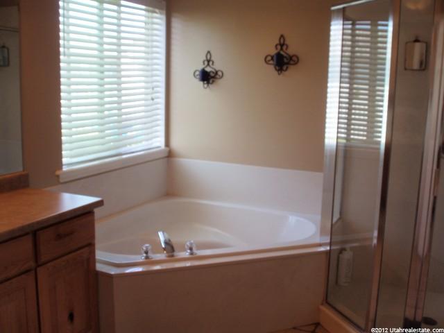 2468 W 2100 S, Syracuse, UT 84075 — photo 8