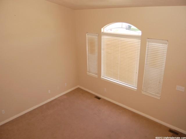 768 W 1240 N, Clinton, UT 84015 — photo 4