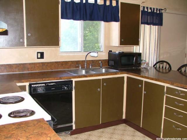 94 E 300 S, Hyrum, UT 84319 — photo 5