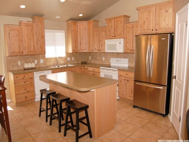 3648 Remuda Dr, Farr West, UT 84404 — photo 3