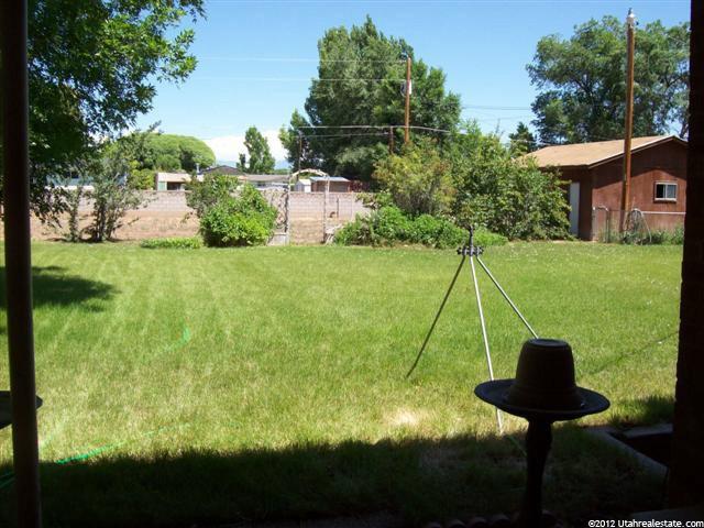 569 E 400 N, Roosevelt, UT 84066 — photo 3