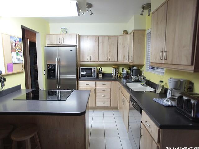 9317 S Sterling Dr E, Sandy, UT 84093 — photo 4