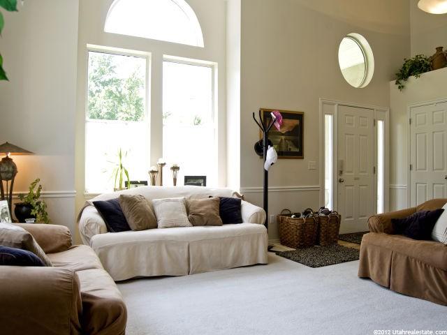 8645 Snow Mountain Dr, Sandy, UT 84093 — photo 2