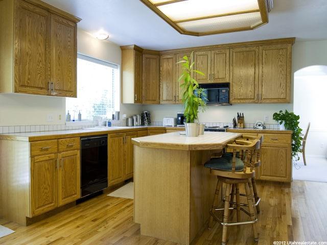 8645 Snow Mountain Dr, Sandy, UT 84093 — photo 4