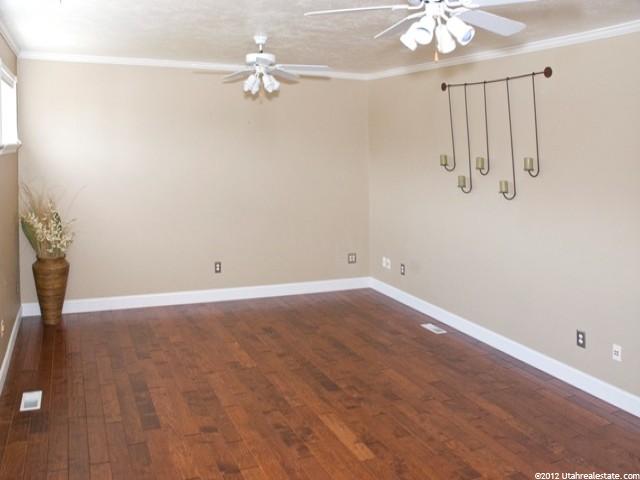 5504 S 150 E, Washington Terrace, UT 84405 — photo 4