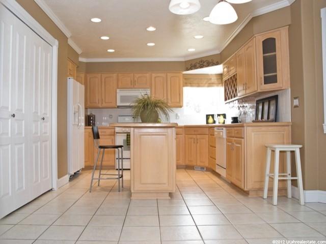 5504 S 150 E, Washington Terrace, UT 84405 — photo 6