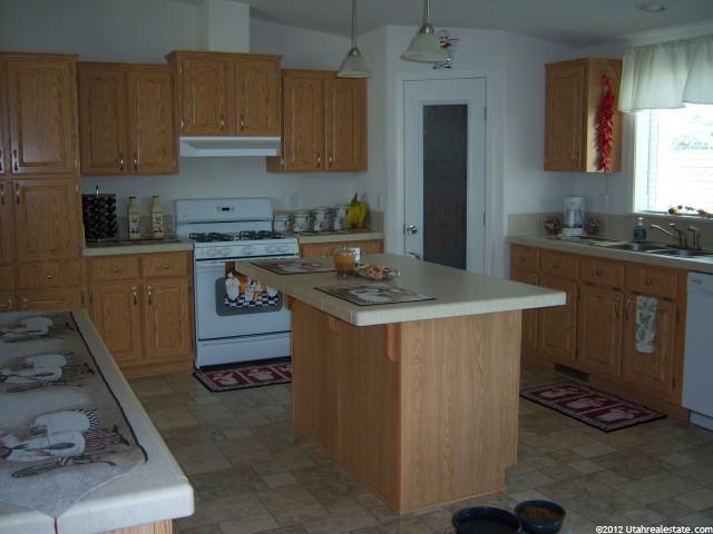 2902 S 500 W, Vernal, UT 84078 — photo 3