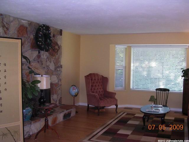 3677 S Carriage Ln, Bountiful, UT 84010 — photo 2