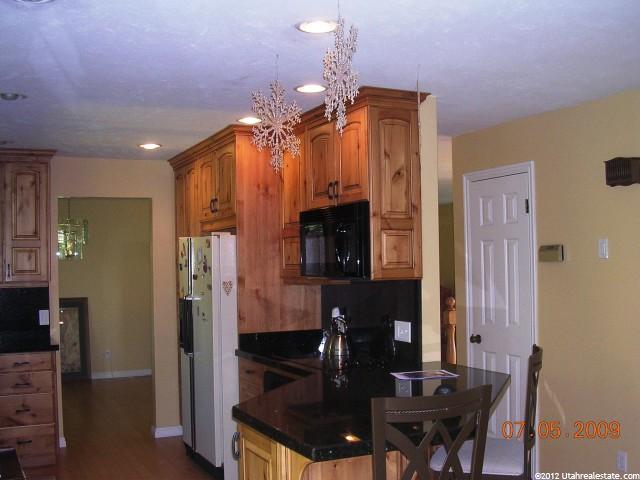 3677 S Carriage Ln, Bountiful, UT 84010 — photo 4
