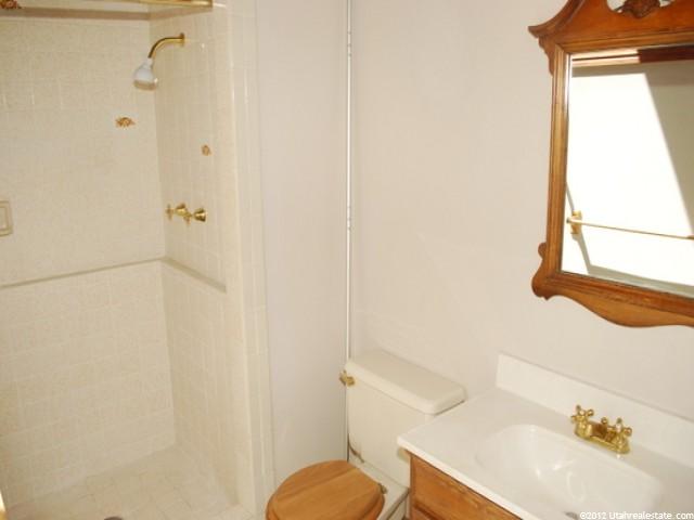 3727 S 400 E, Bountiful, UT 84010 — photo 8
