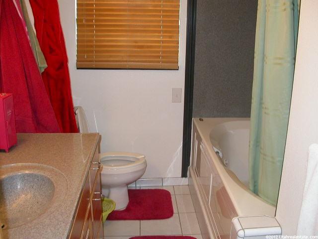 321 N 400 E, Logan, UT 84321 — photo 7