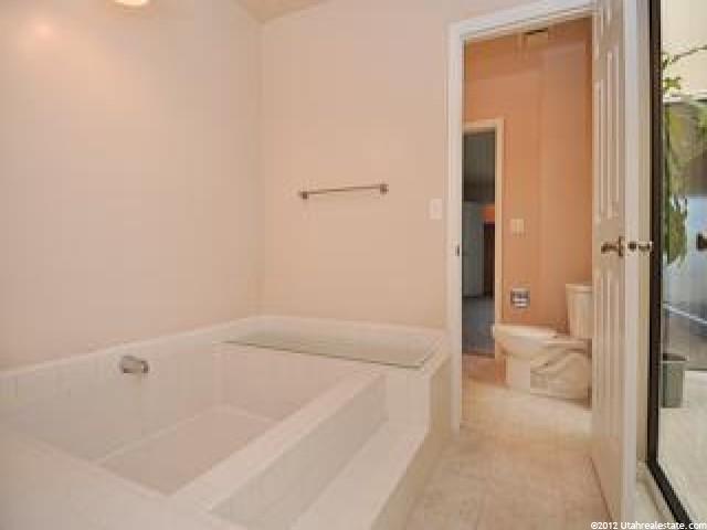 2090 Ridgewood Way, Bountiful, UT 84010 — photo 6