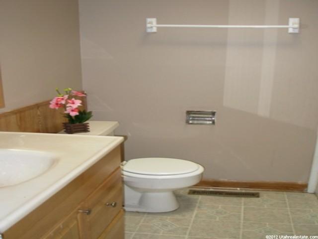 225 Tyler Ave, Ogden, UT 84404 — photo 12