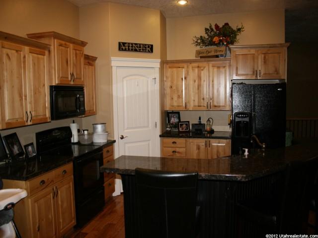344 W 285 N, Wellsville, UT 84339 — photo 4