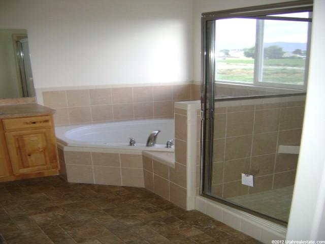 1857 S 2150 W, Syracuse, UT 84075 — photo 7