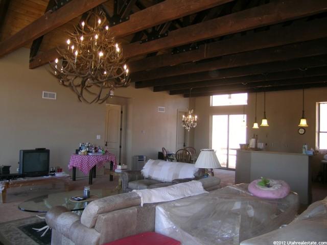 488 W Sleeping Rainbow Dr, Torrey, UT 84775 — photo 5