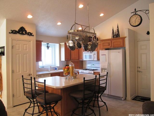 2152 N Chelemes Way, Clearfield, UT 84015 — photo 4