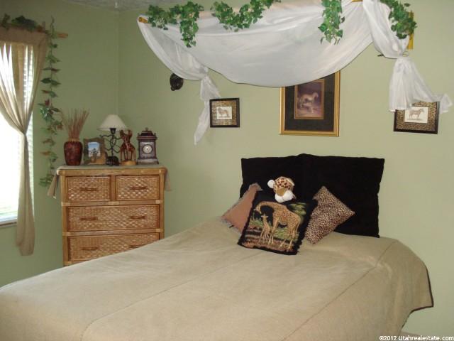 1002 E 825 N, Layton, UT 84040 — photo 9