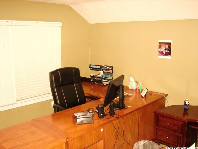 146 E 100 N, Logan, UT 84321 — photo 4