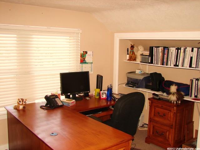 146 E 100 N, Logan, UT 84321 — photo 8