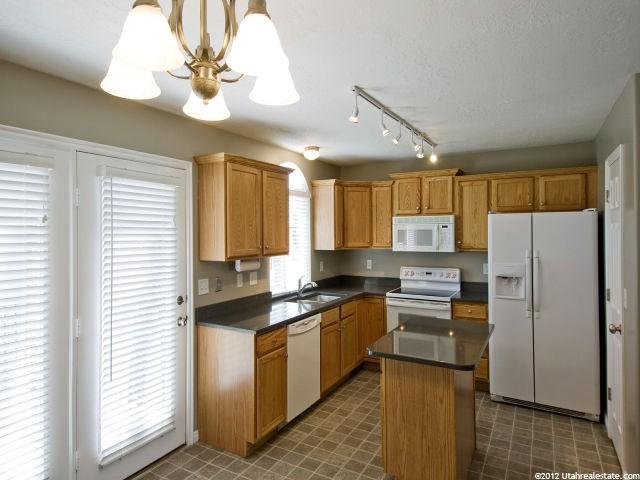 720 Fairway View Dr, Sandy, UT 84070 — photo 6