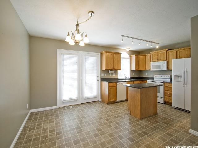 720 Fairway View Dr, Sandy, UT 84070 — photo 8