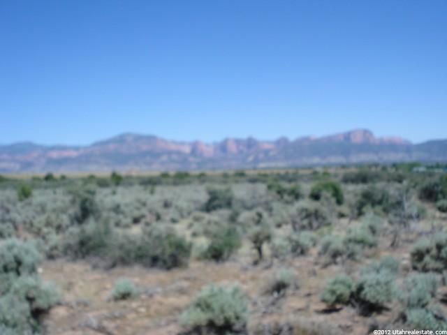 445 Harmony Dr, New Harmony, UT 84757 — photo 2