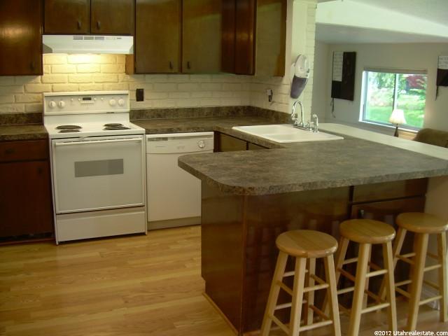 674 W 2240 N, Clinton, UT 84015 — photo 3