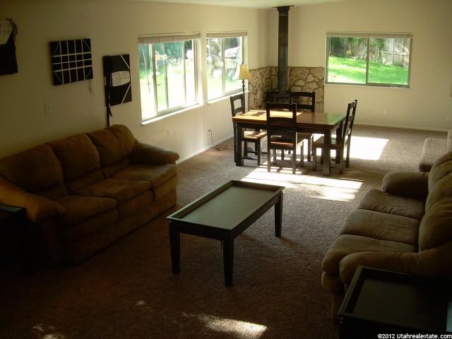 674 W 2240 N, Clinton, UT 84015 — photo 5