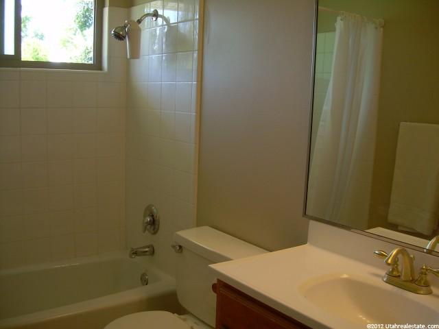 674 W 2240 N, Clinton, UT 84015 — photo 10