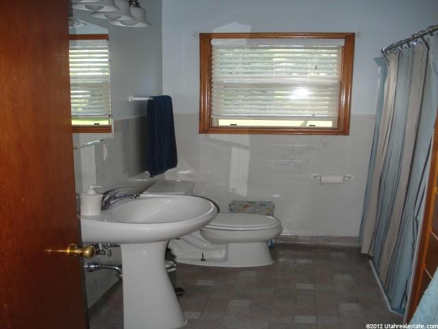 551 E 700 S, River Heights, UT 84321 — photo 4