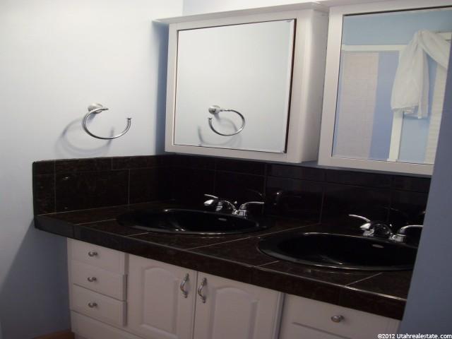 11345 Willow Brook Cir, Sandy, UT 84092 — photo 8