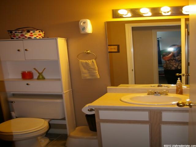 2014 N 2225 W, Clinton, UT 84015 — photo 5