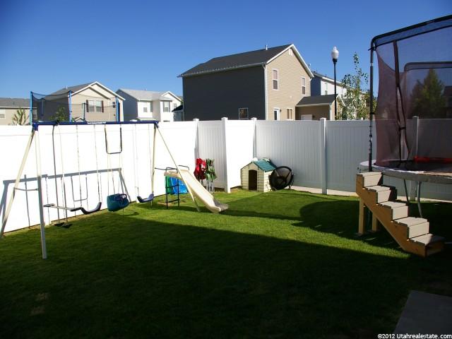 2014 N 2225 W, Clinton, UT 84015 — photo 9