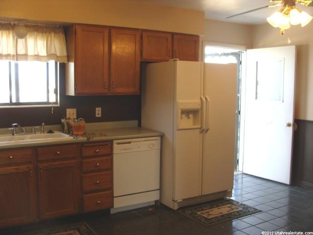 581 E Main St N, Grantsville, UT 84029 — photo 7