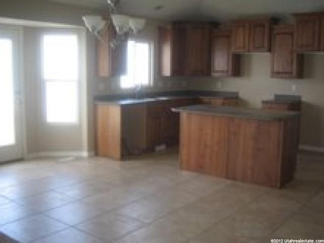 716 W 1850 S, Syracuse, UT 84075 — photo 4