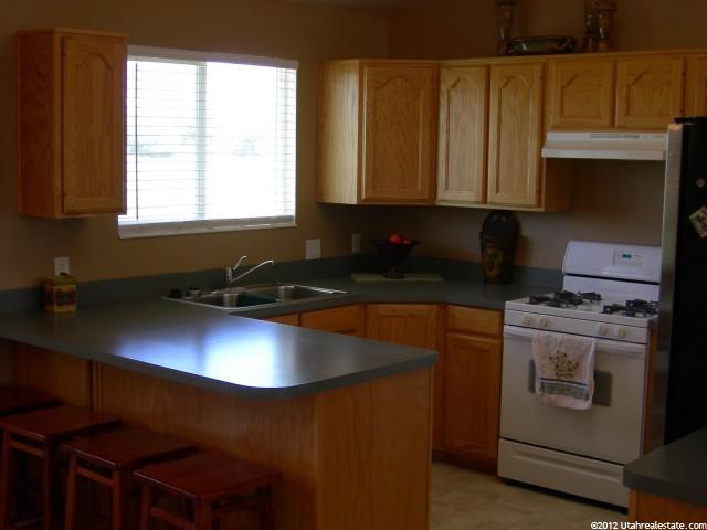 1167 N 200 E, Harrisville, UT 84404 — photo 2