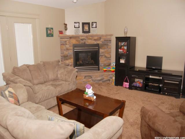 1277 W 955 N, Clinton, UT 84015 — photo 2