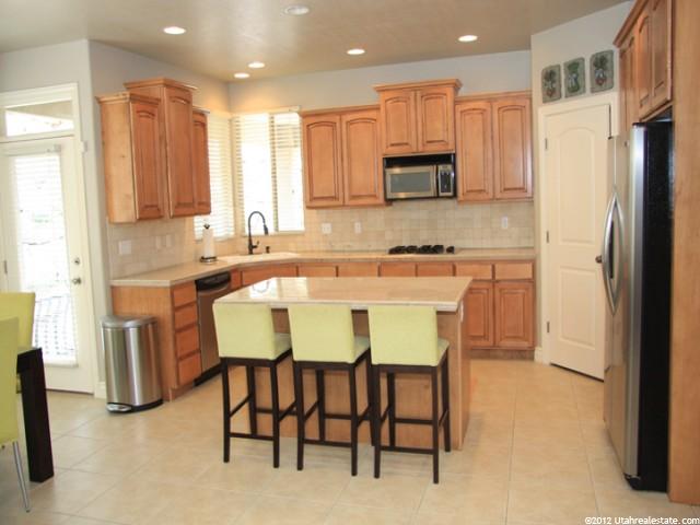 437 S Lofty Ln E, North Salt Lake, UT 84054 — photo 8